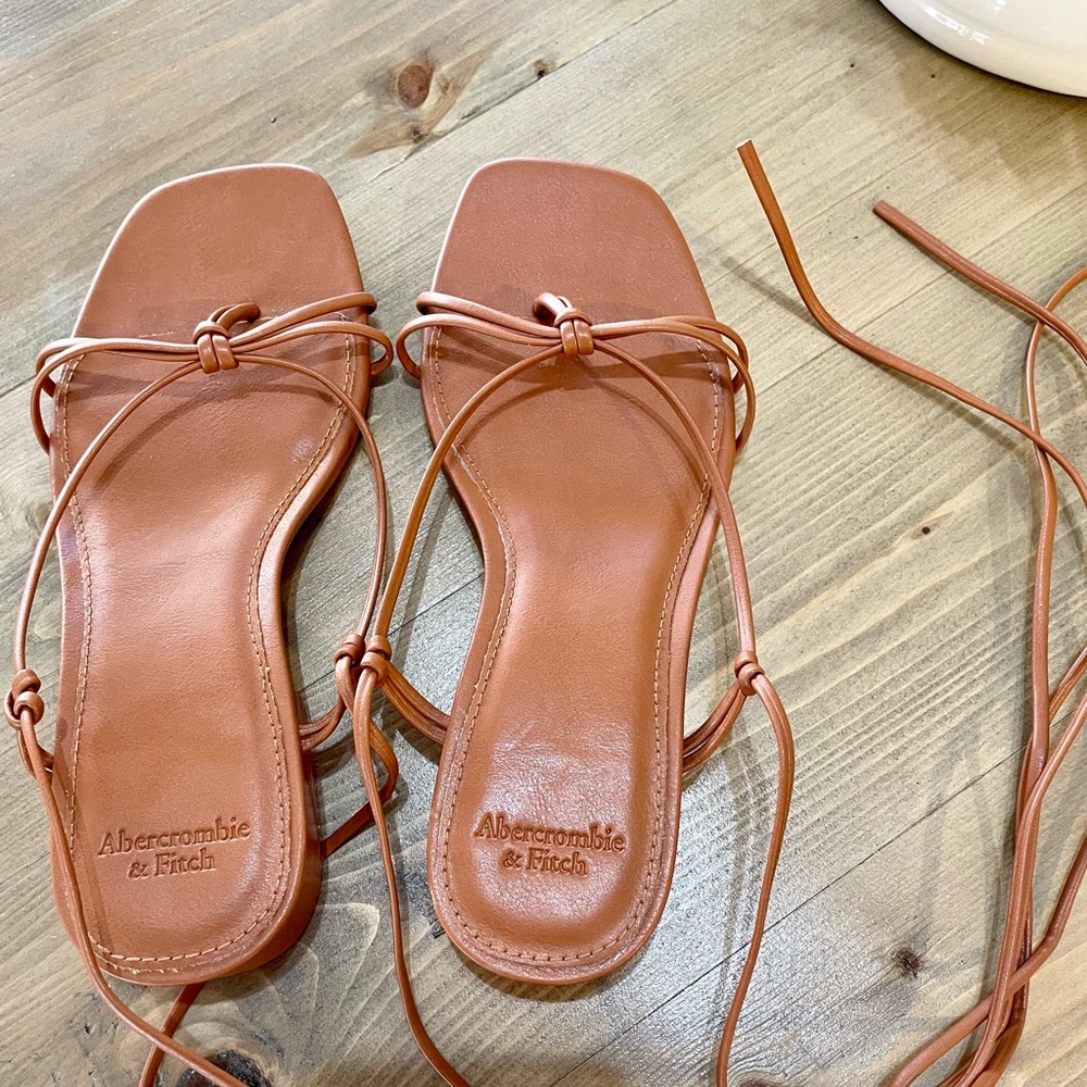 Abercrombie and fitch strappy sandals